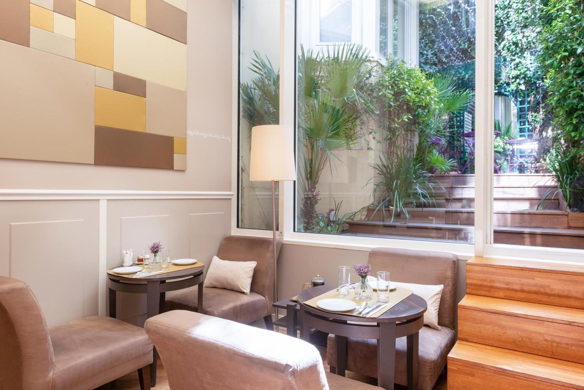 Hotel Galileo Champs Elysees 4*