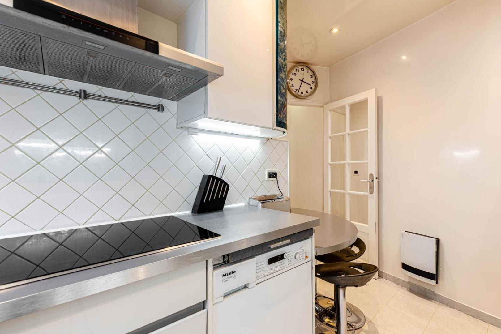 Guestready - A Slice Of Parisian Paradise Apartment