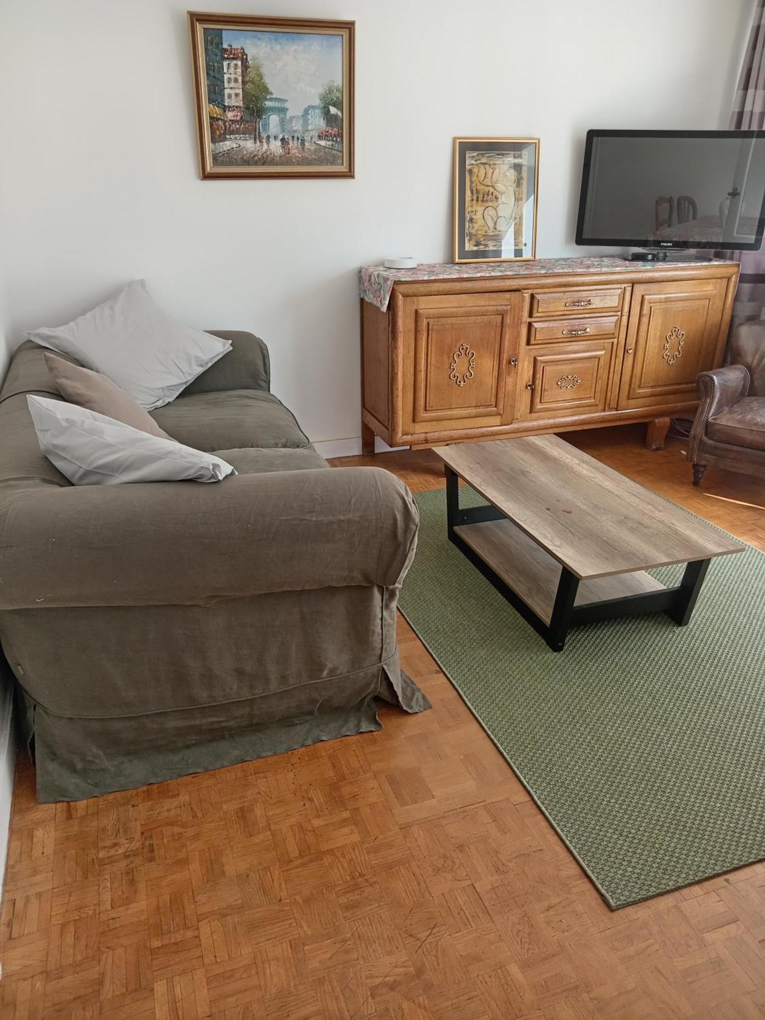 Cosy Centre Au Pied Du Metro Homestay Paris