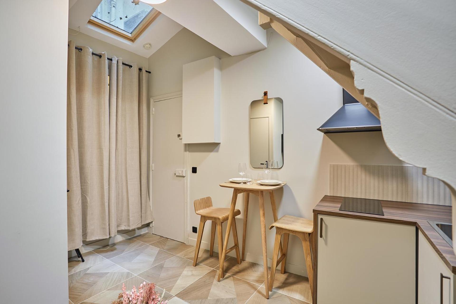 Duplex Beaubourg Le Marais By Prestige Apartment Paris