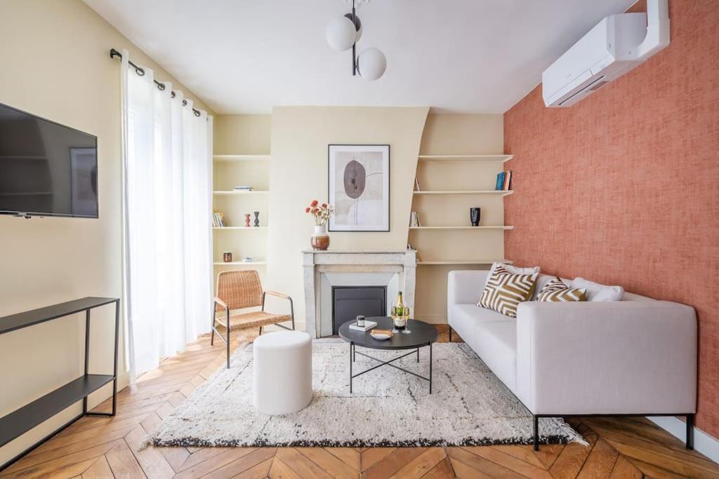 Apartment 3#two Bedrooms#champs Elysees#arc De Triomphe#ac