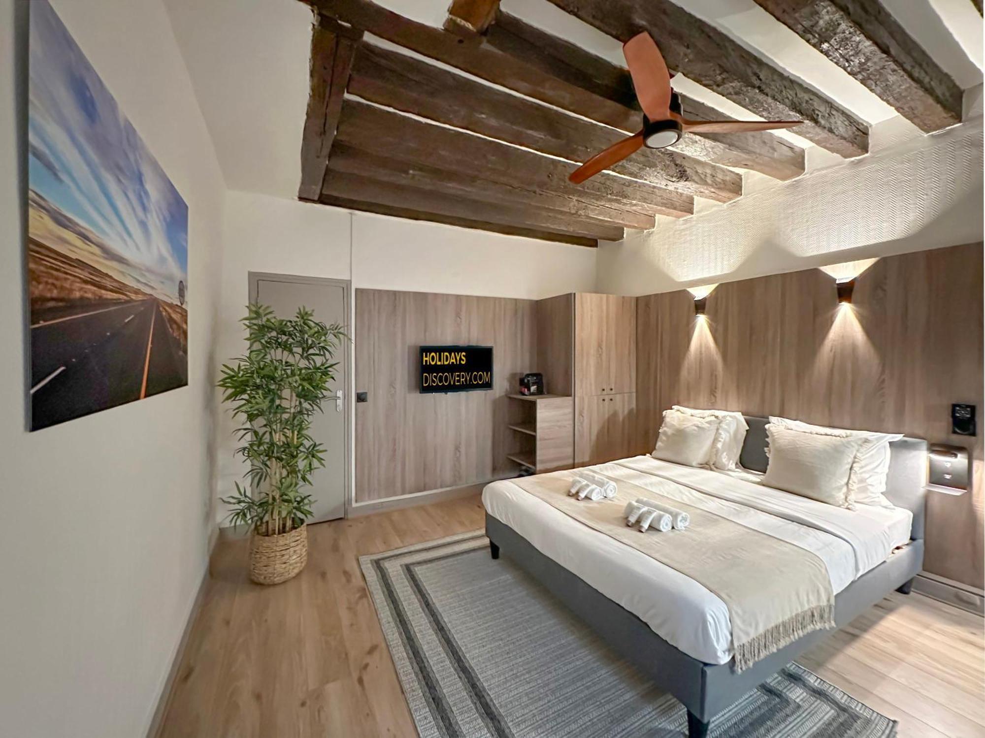 5498 - Lovely Nest In Olympic Games 2024 Apartment