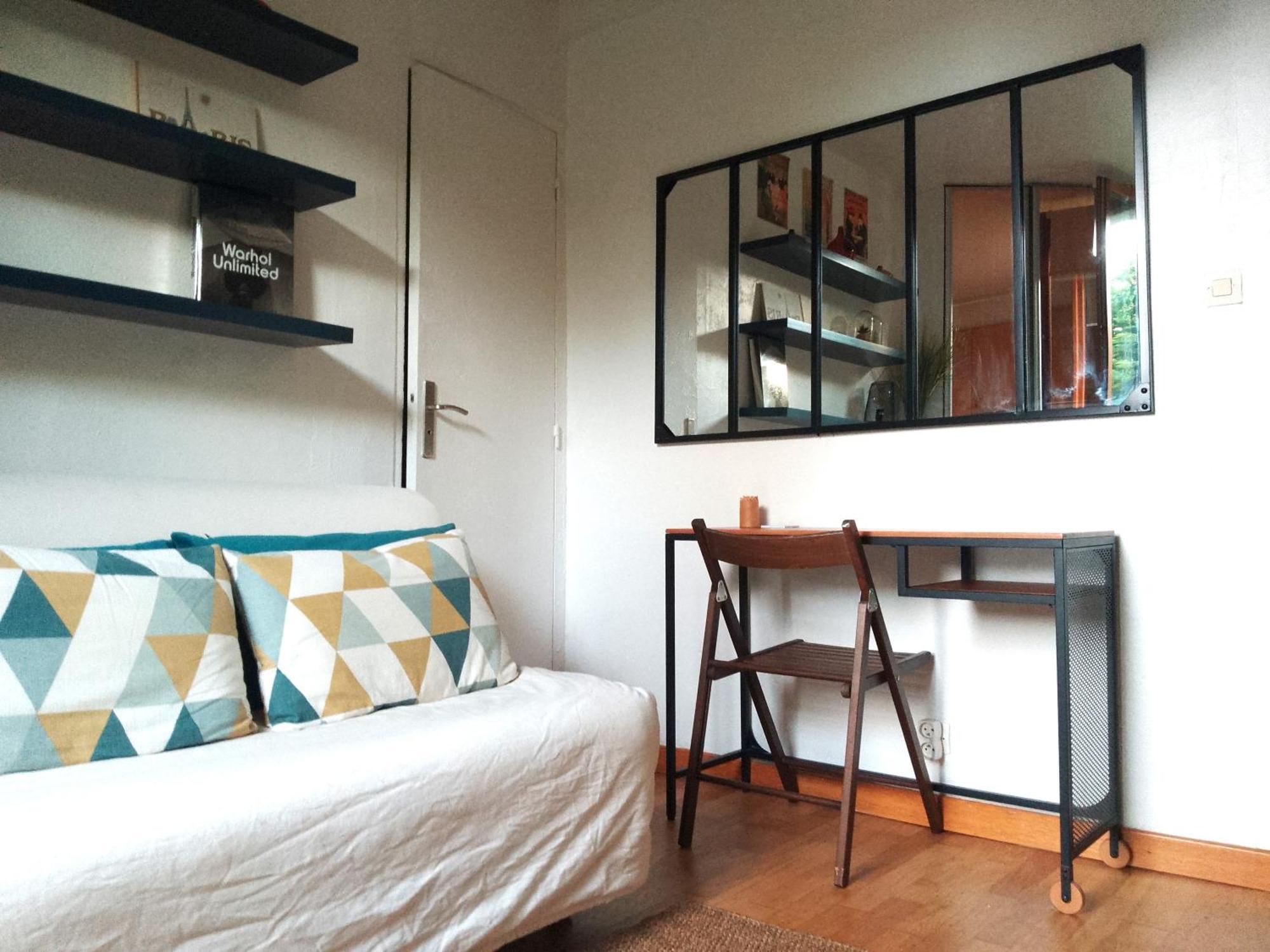 In Montmartre Apartment *
