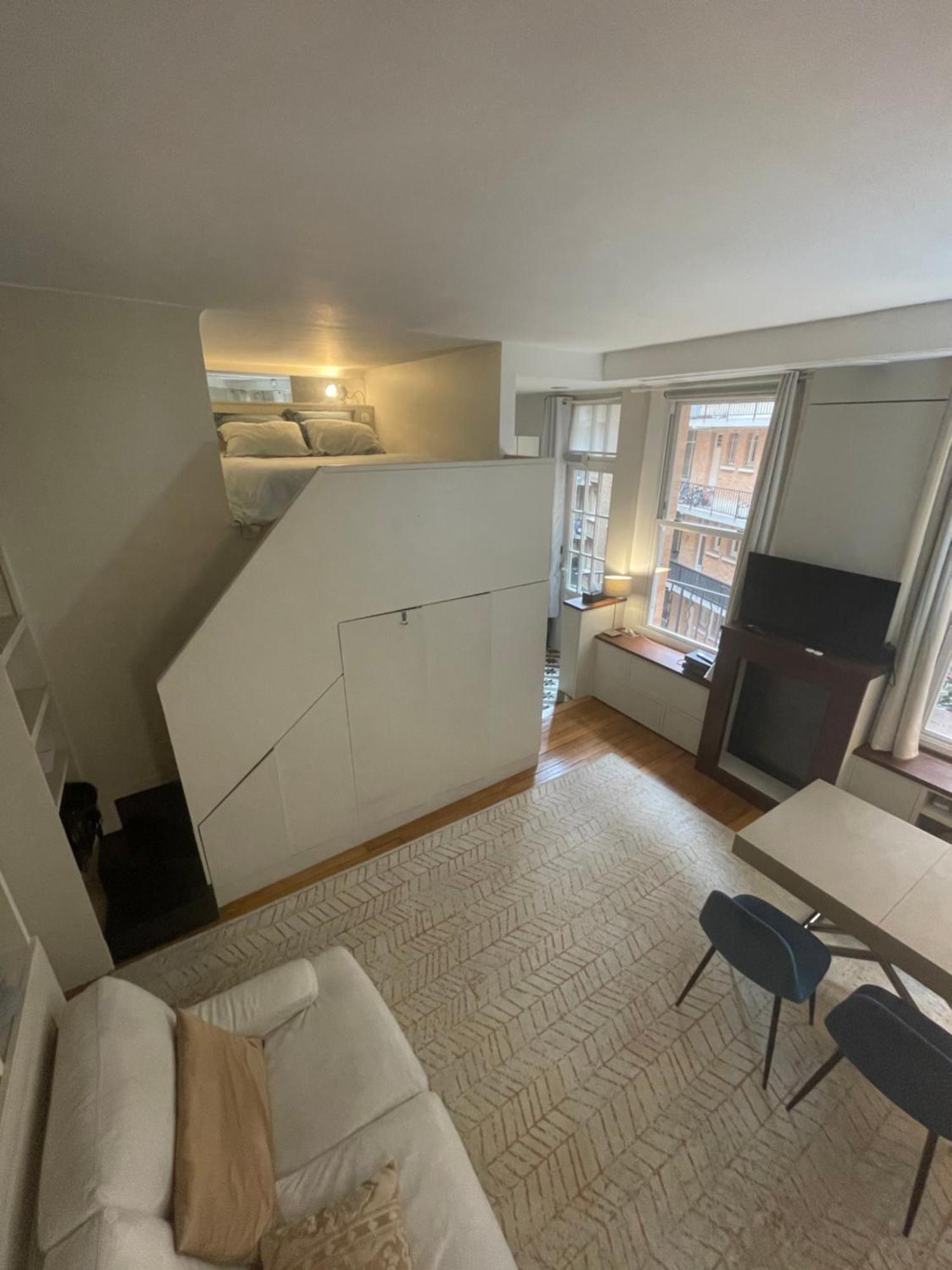 Elegant Avec Mezzanine Porte Des Ternes Appartement