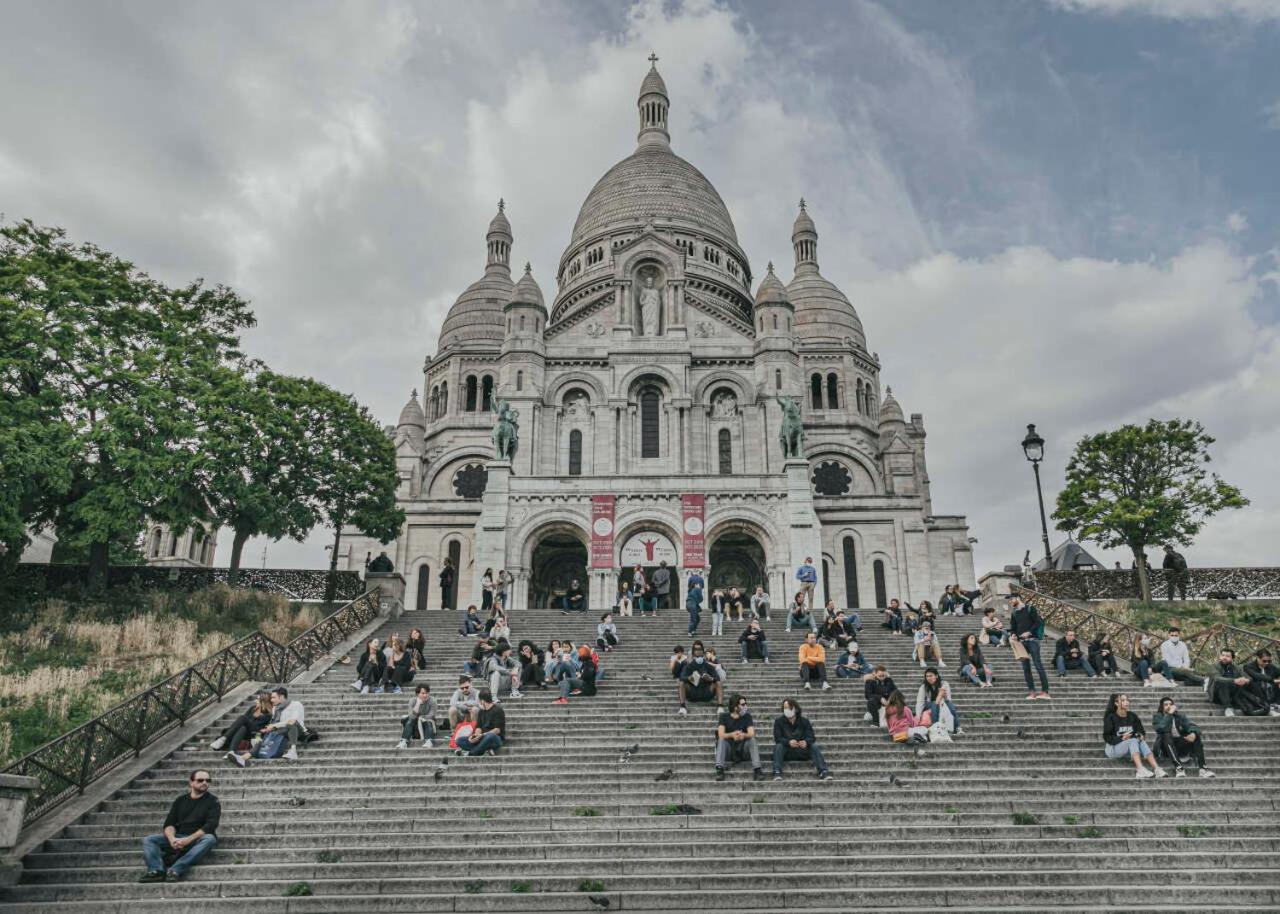 Apartment Avec Balcon Pres Sacre Coeur Paris
