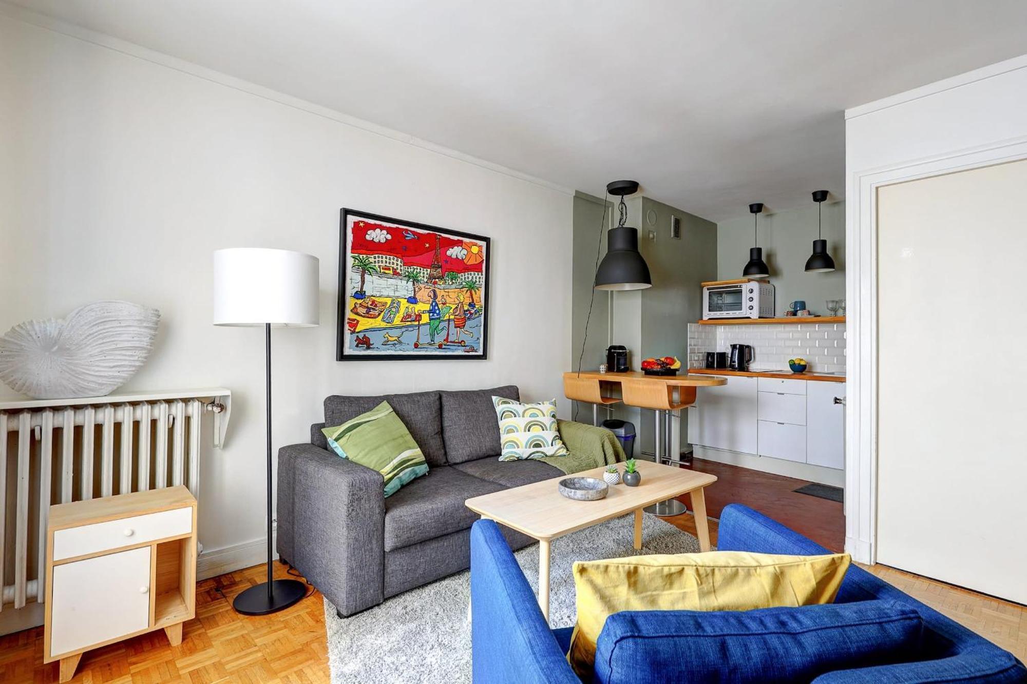 Notre Dame & La Seine With Balcony - Cityapartmentstay Apartment *