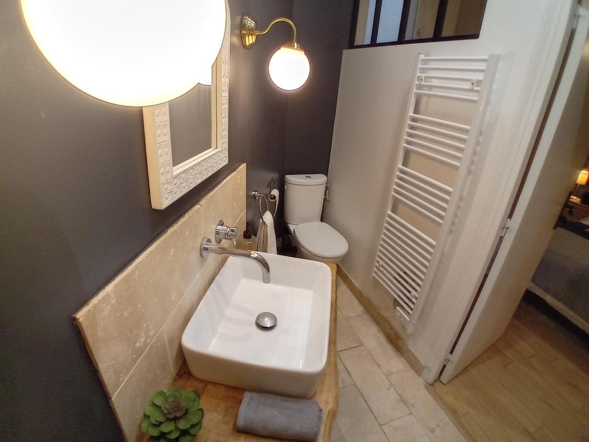 Center 6eme ,gare Montparnasse 1 Minute,5 Minute Eiffel Tour And Louvre Meusm Appartement
