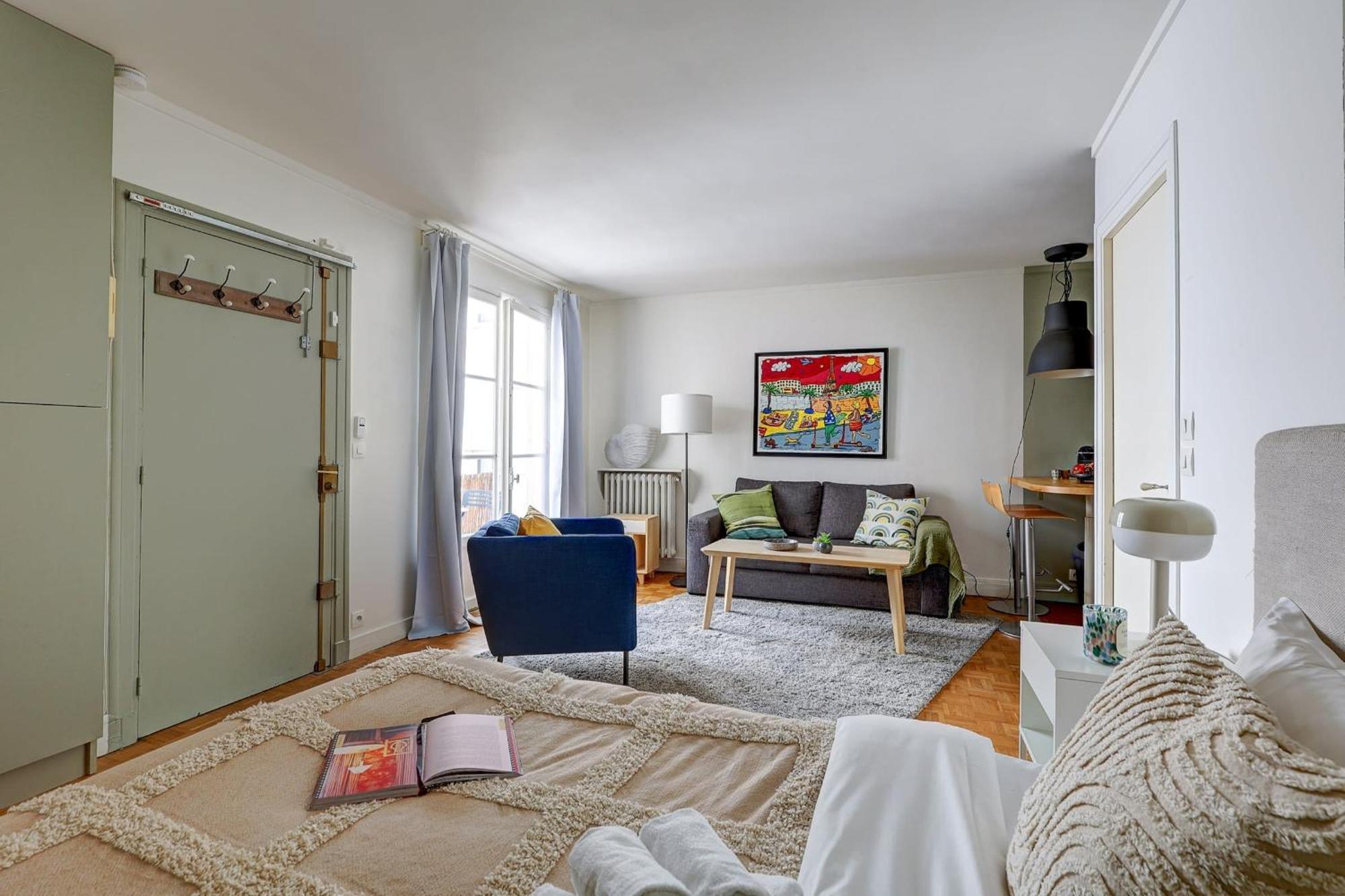 Notre Dame & La Seine With Balcony - Cityapartmentstay * Paris