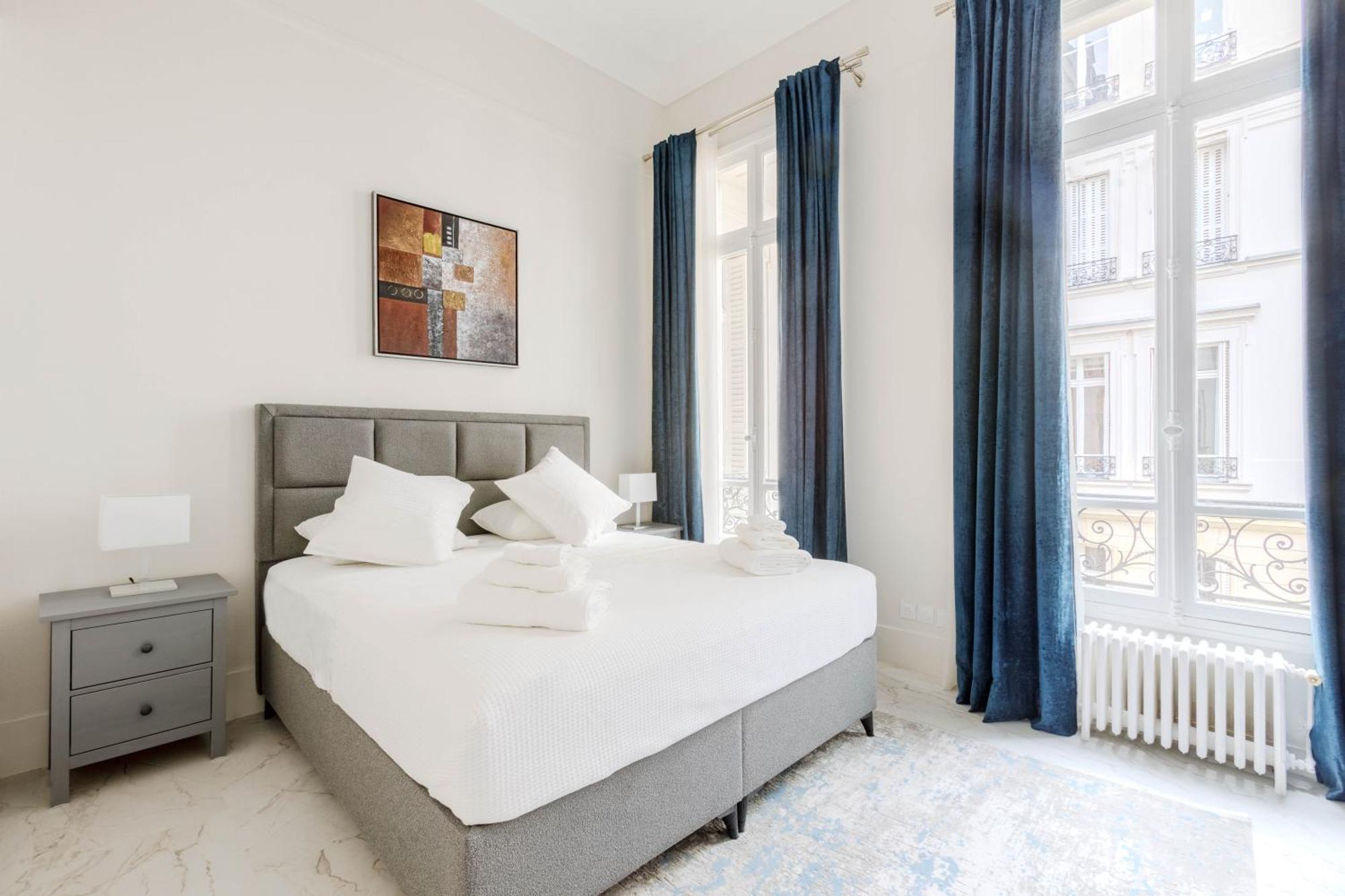 Apartment Caf Friedland Paris