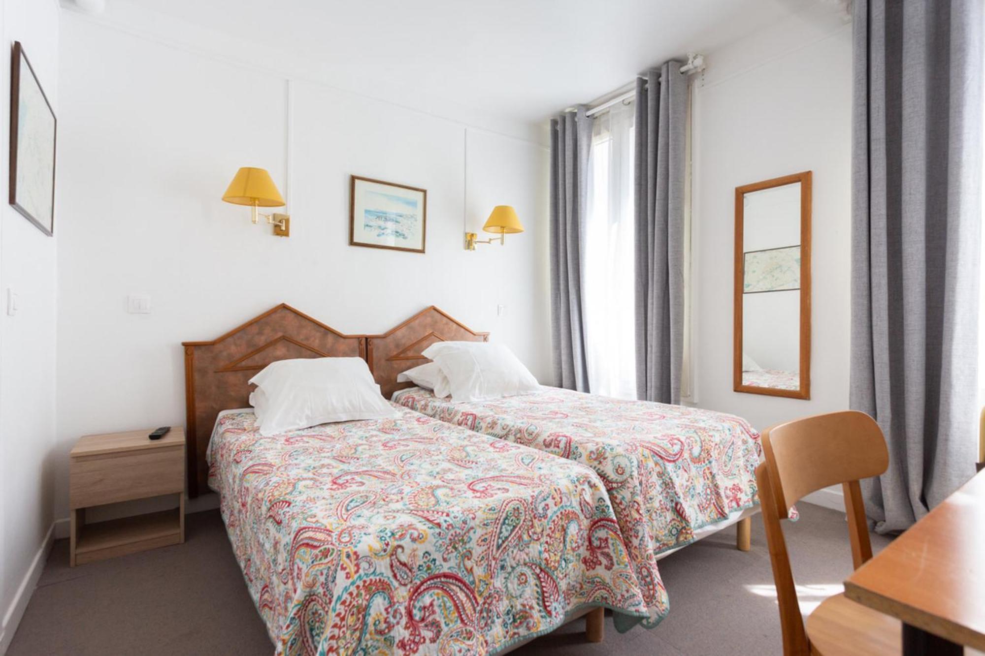 Ideal Hotel