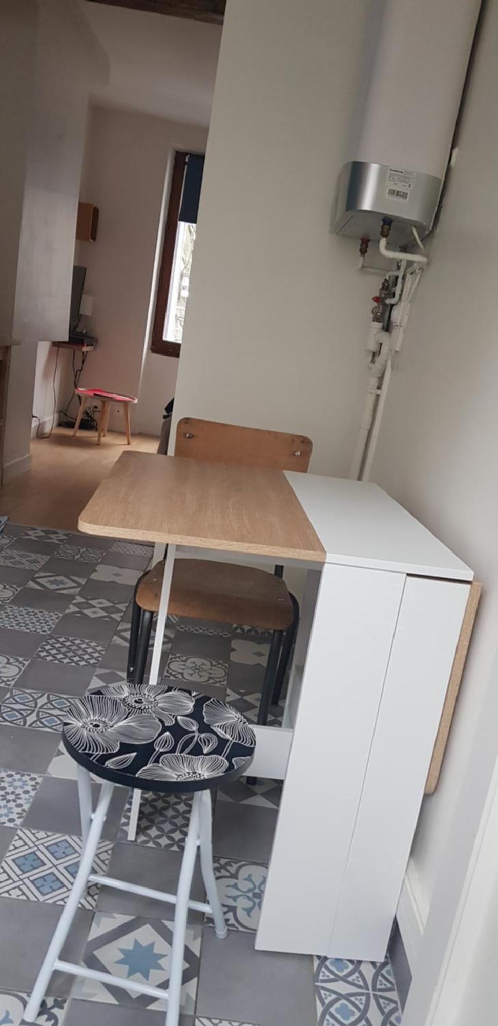 Apartment Studio/f1 Aux Buttes Chaumont *