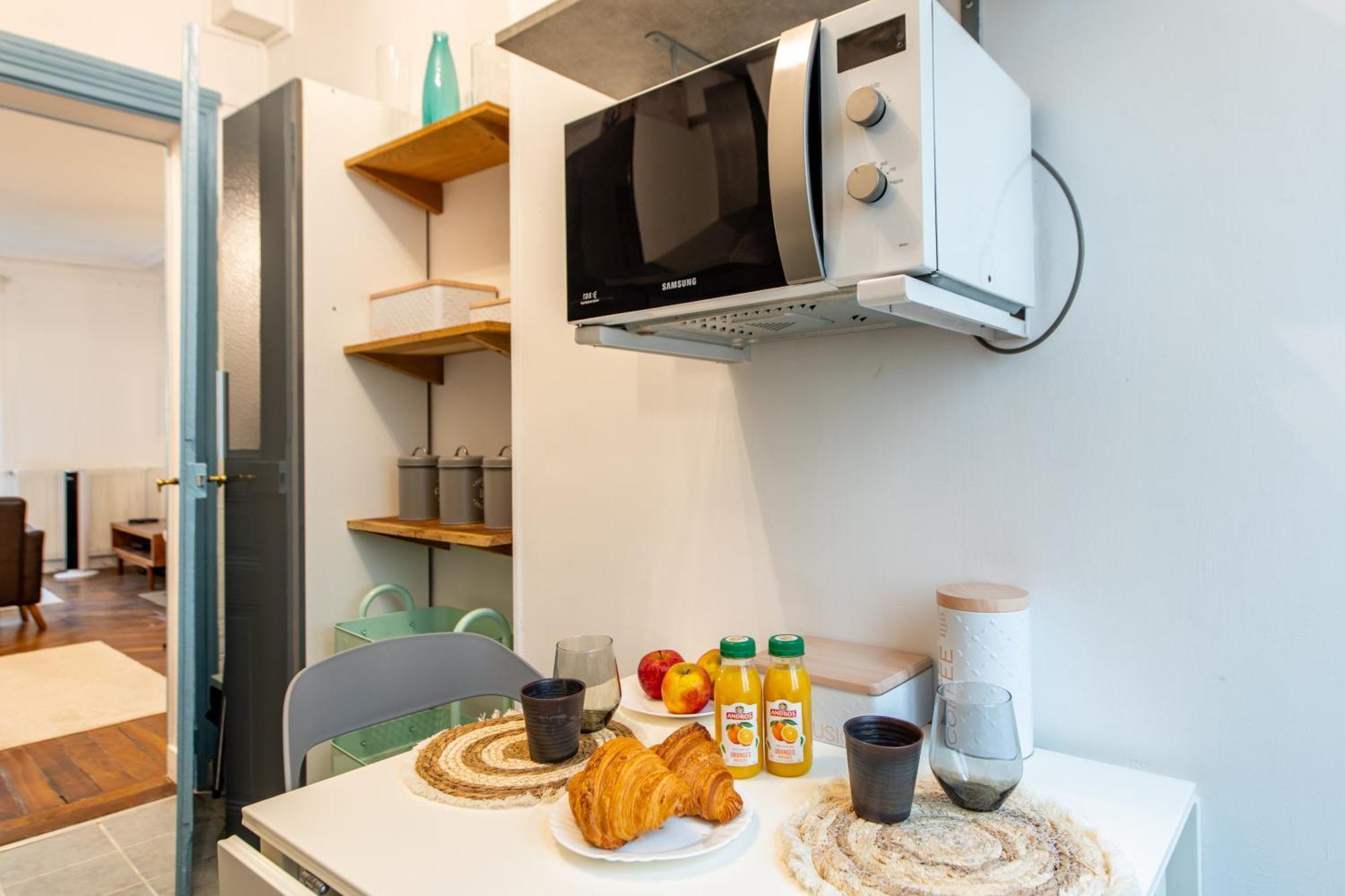 Stylish 2-bedroom Near The Famous Moulin Rouge Appartement Paris