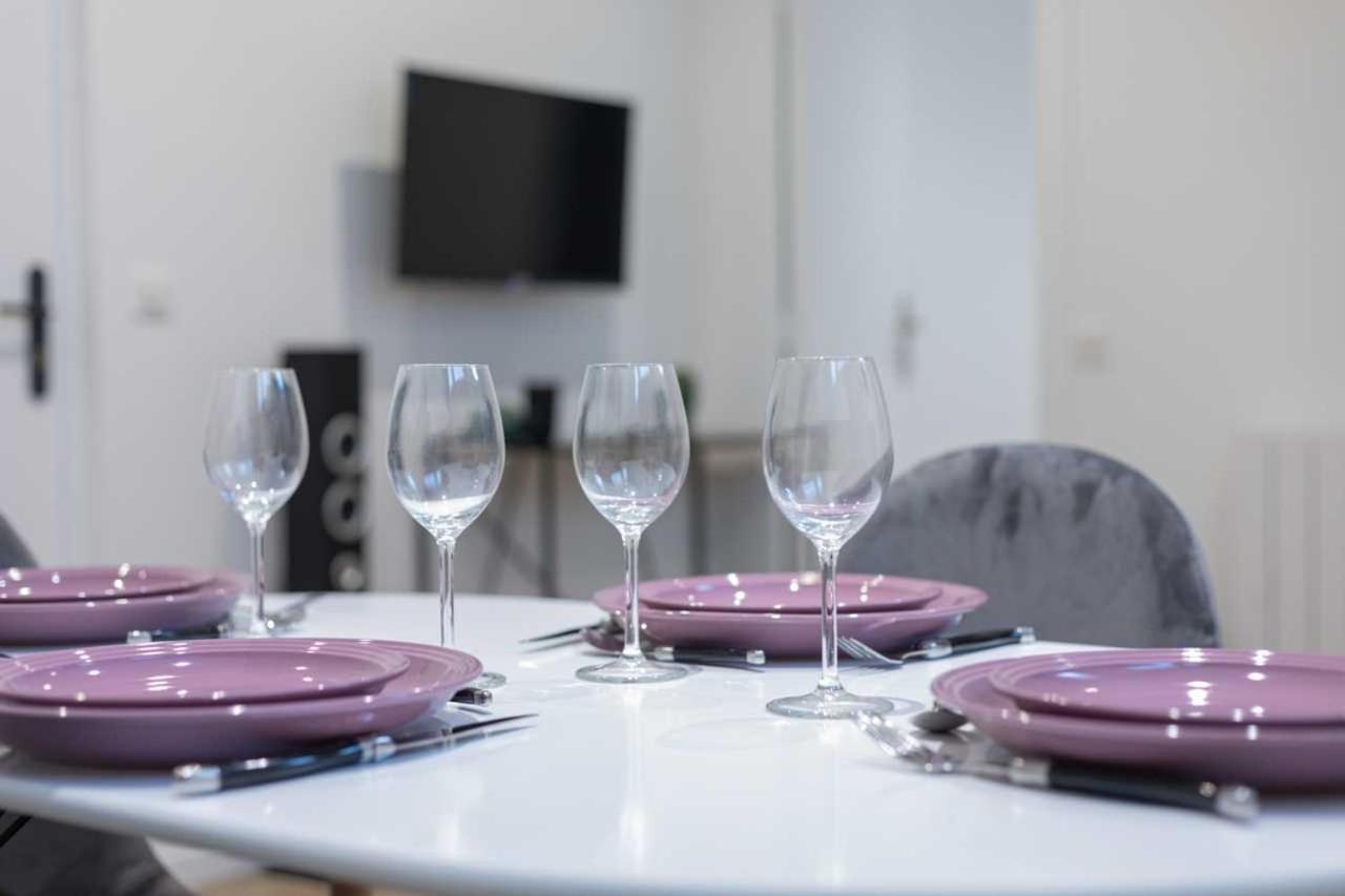 By Buttes Chaumont Park Parisian Freshness 12 Apartment *