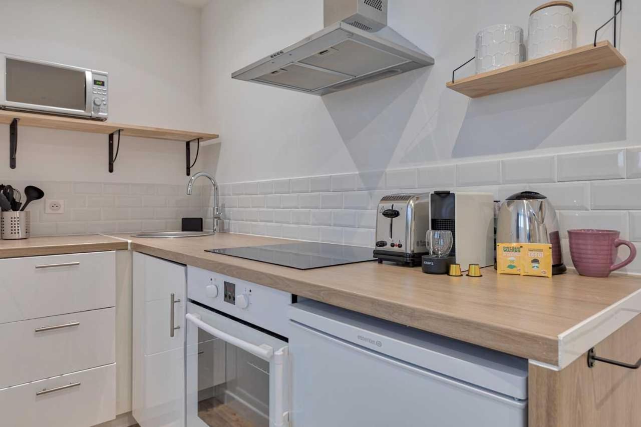 Apartment By Buttes Chaumont Park Parisian Freshness 12 Paris