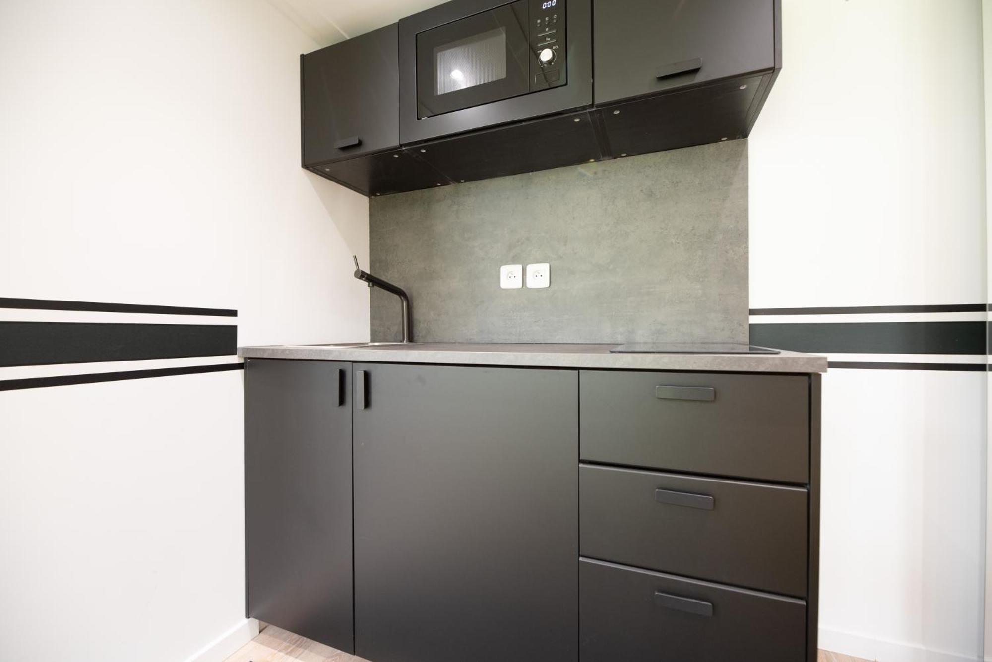 Loft In Apartment *