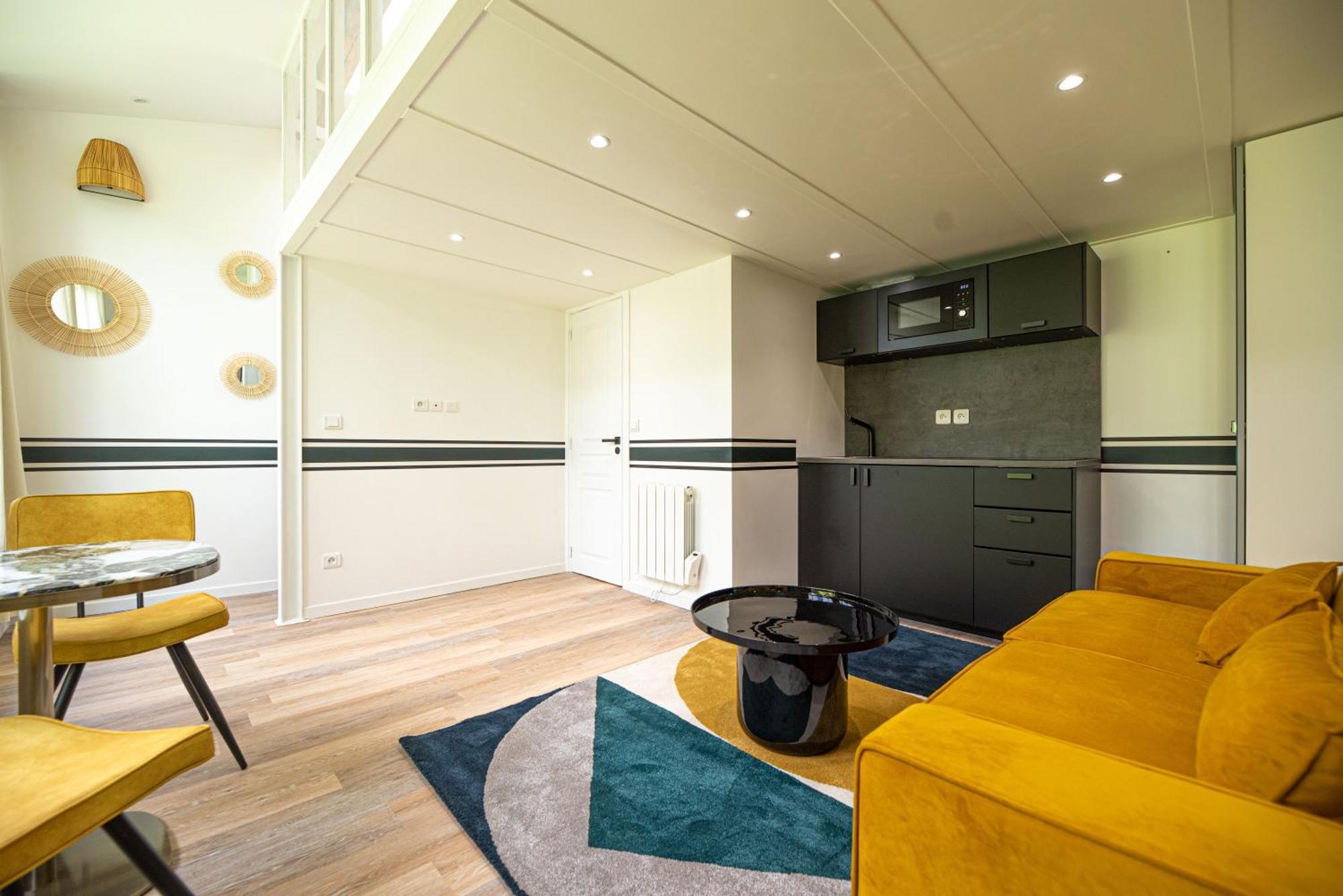 Apartment Loft In *
