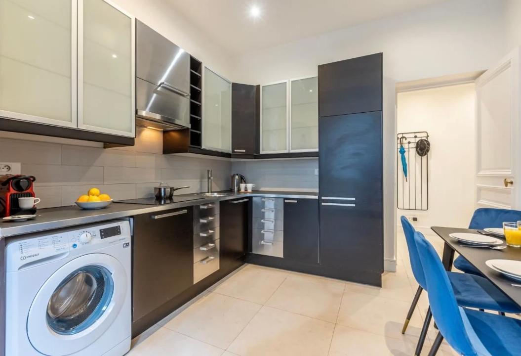 Luxurious Flat 180 M2 Champs-elysees * Paris