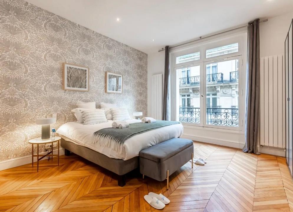 Luxurious Flat 180 M2 Champs-elysees Paris