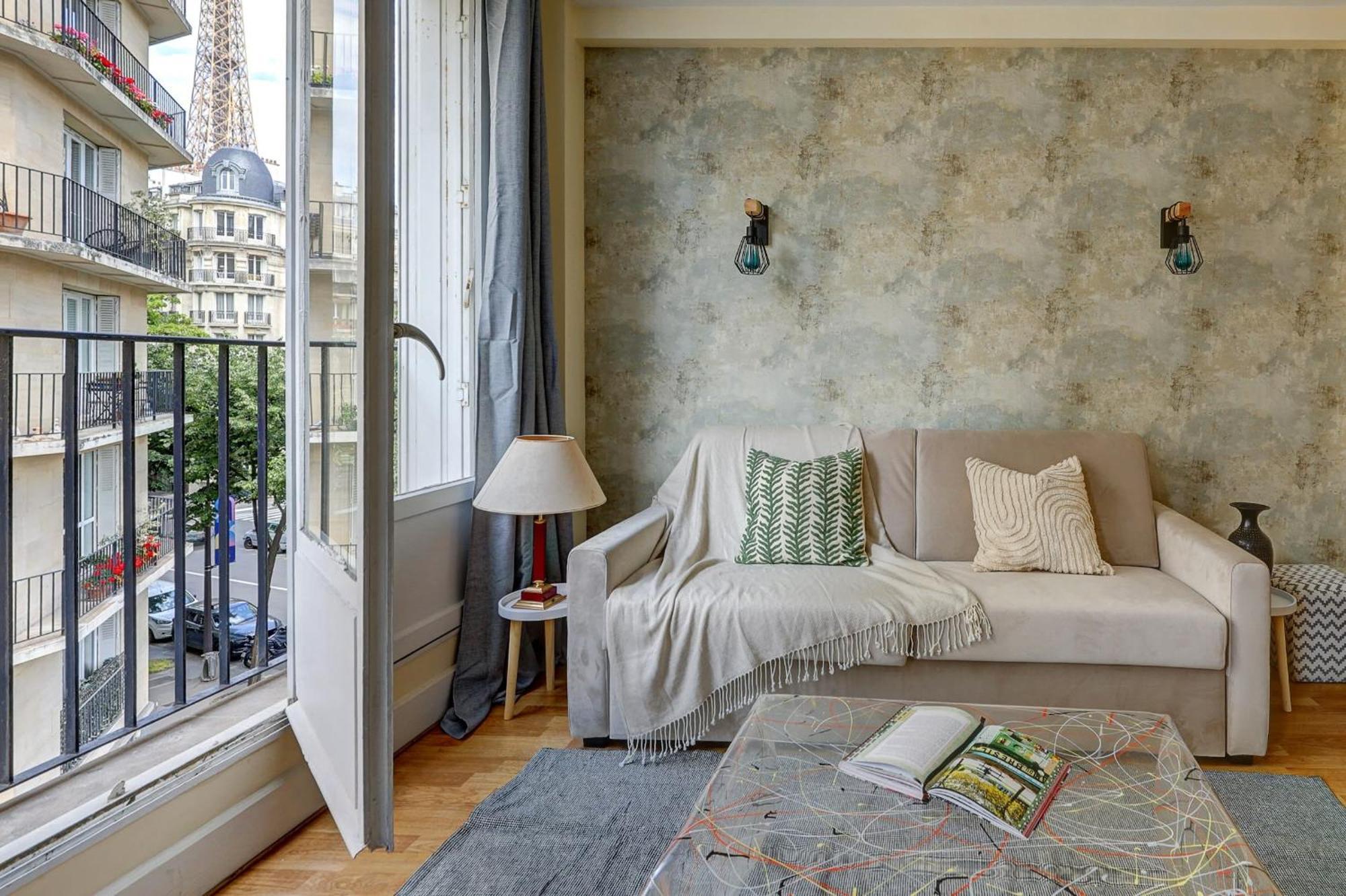 Tower 1br Cozy Paris