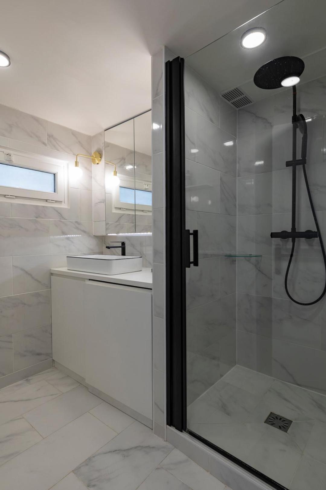 Charming Newly Renovated In The Heart Of St Germain Des Pres Apartment Paris
