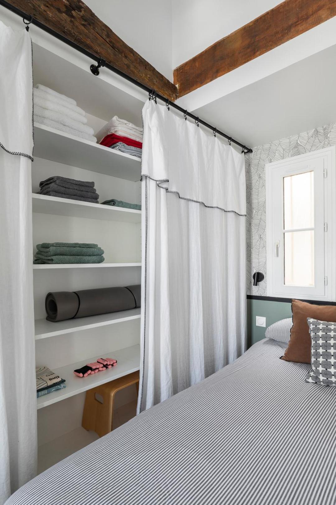 Charming Newly Renovated In The Heart Of St Germain Des Pres Apartment