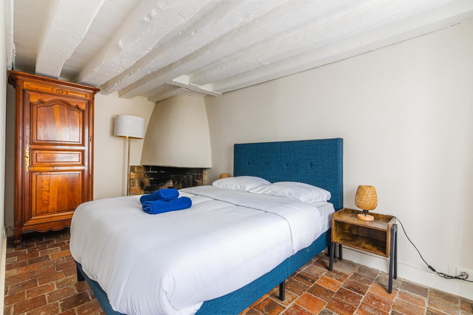 Au Coeur De Ile Saint-louis Free Netflix Appartement *