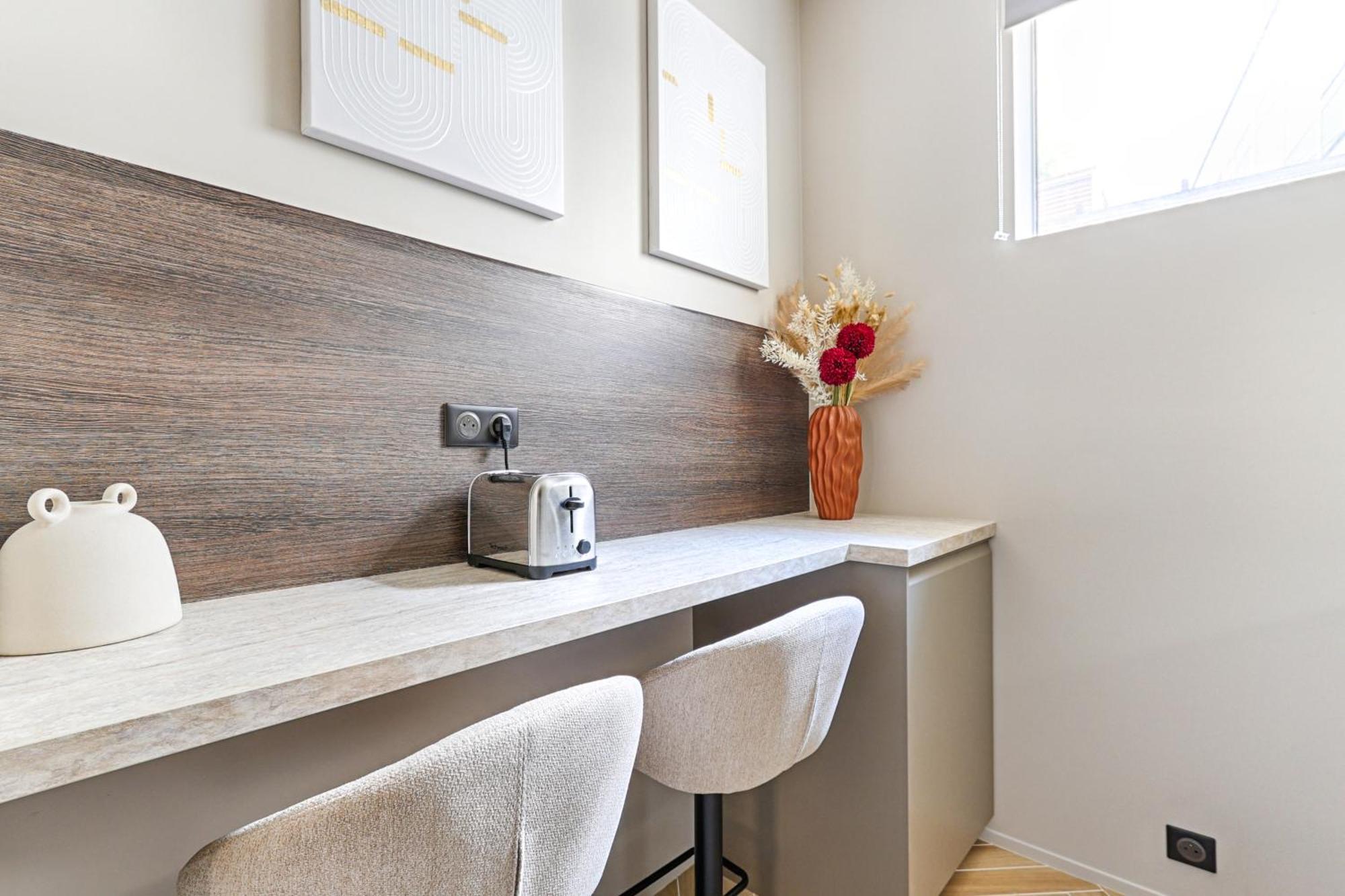 Luxury And Design Invalides Apartment