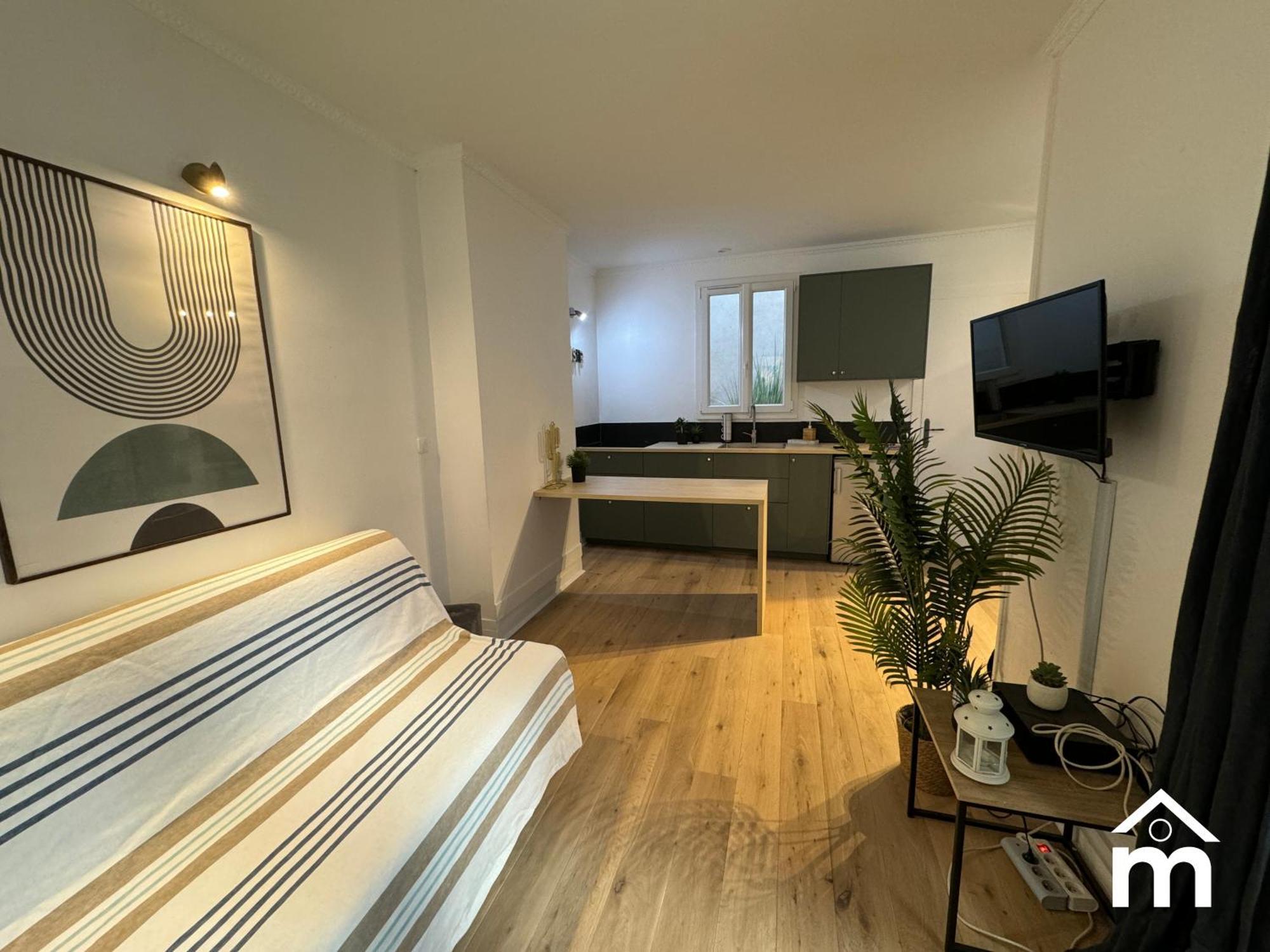 Invalides By Edelsam Apartment