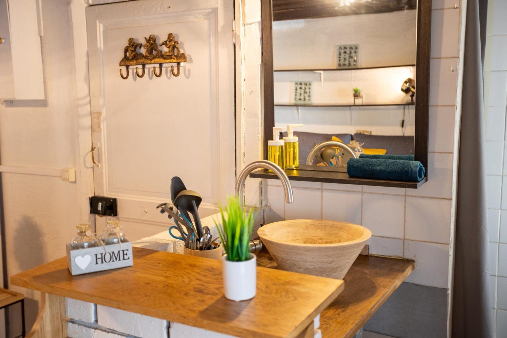 Studio Cosy Romantique En Plein Coeur De Appartement *