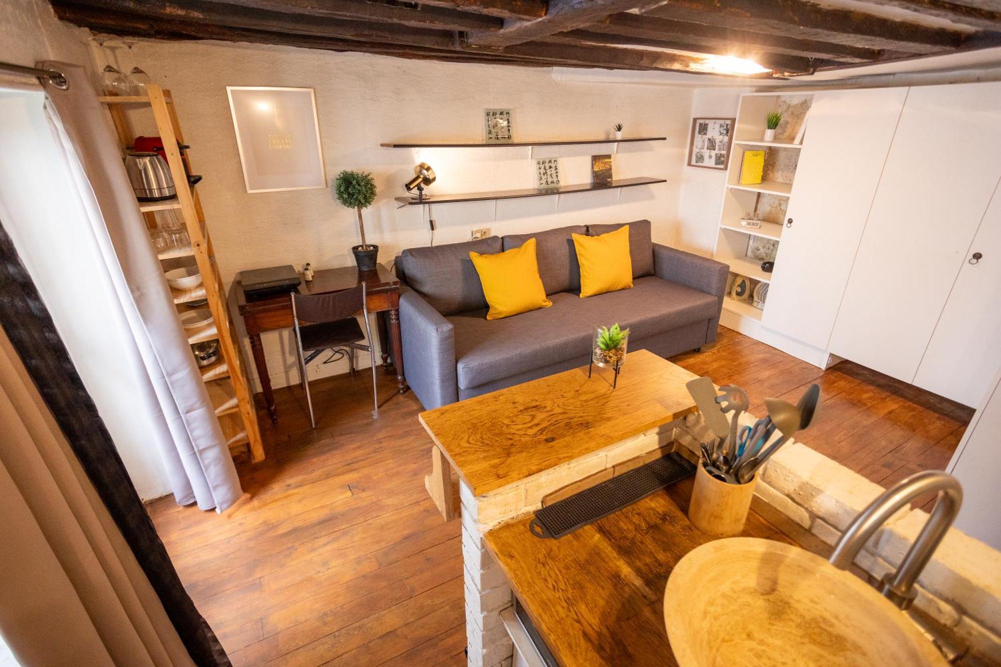 Studio Cosy Romantique En Plein Coeur De Appartement Paris