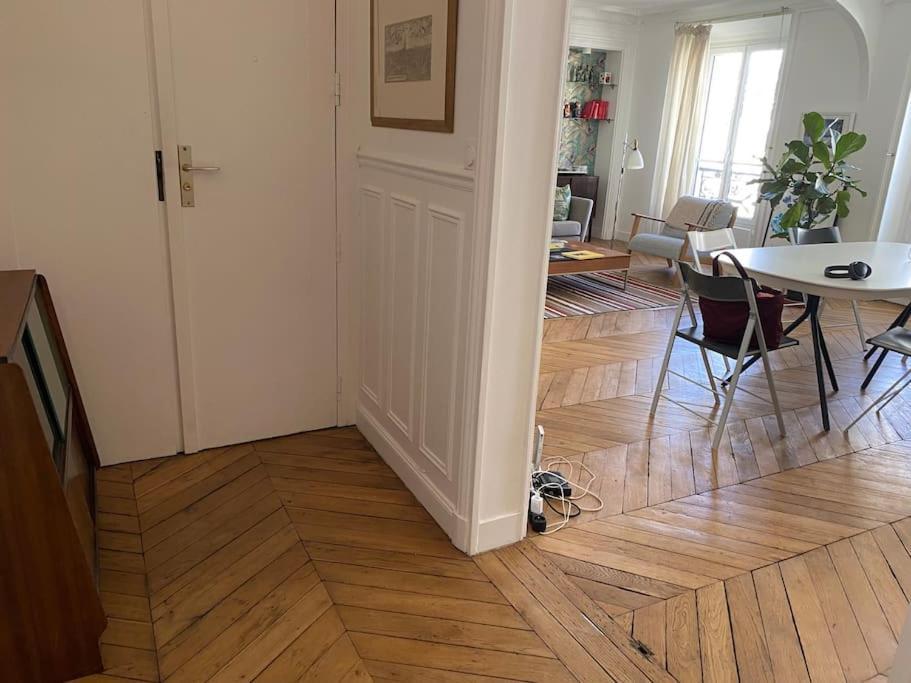 West Livingtrendy Area Spacious 2br Opera Montmartre Apartment