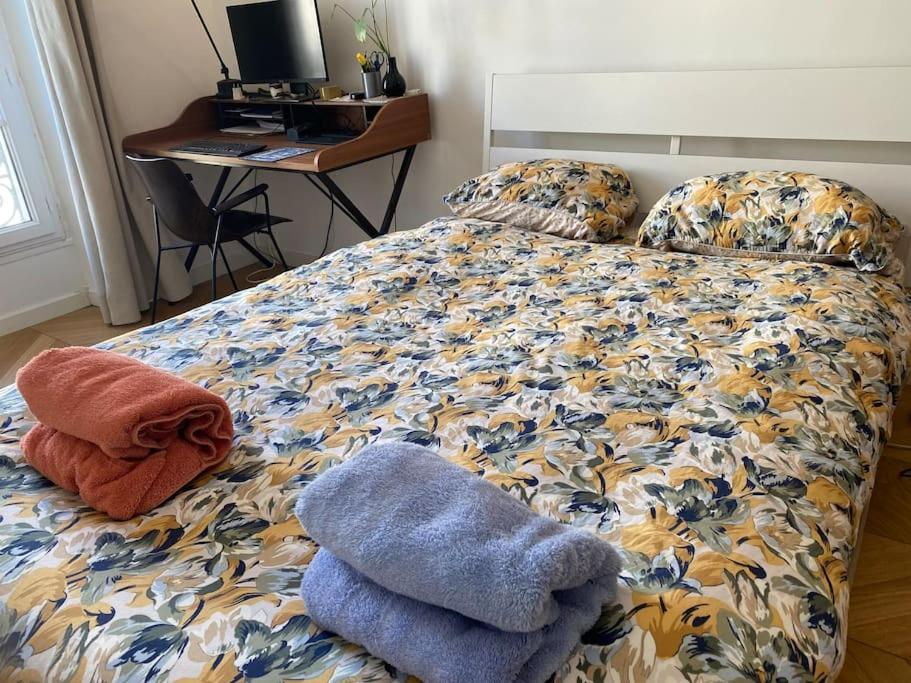 West Livingtrendy Area Spacious 2br Opera Montmartre Apartment