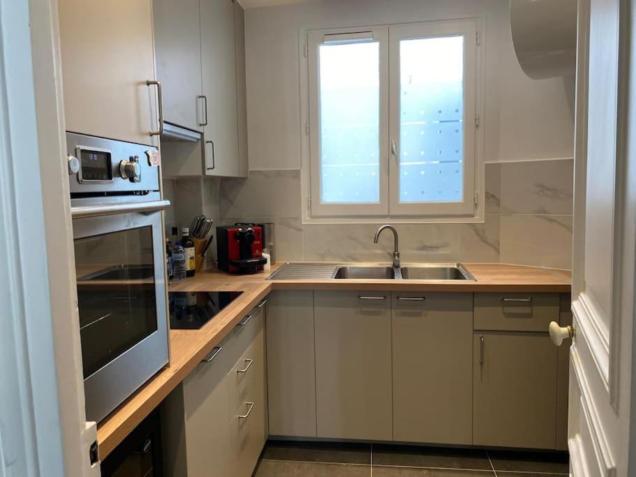 Apartment West Livingtrendy Area Spacious 2br Opera Montmartre Paris