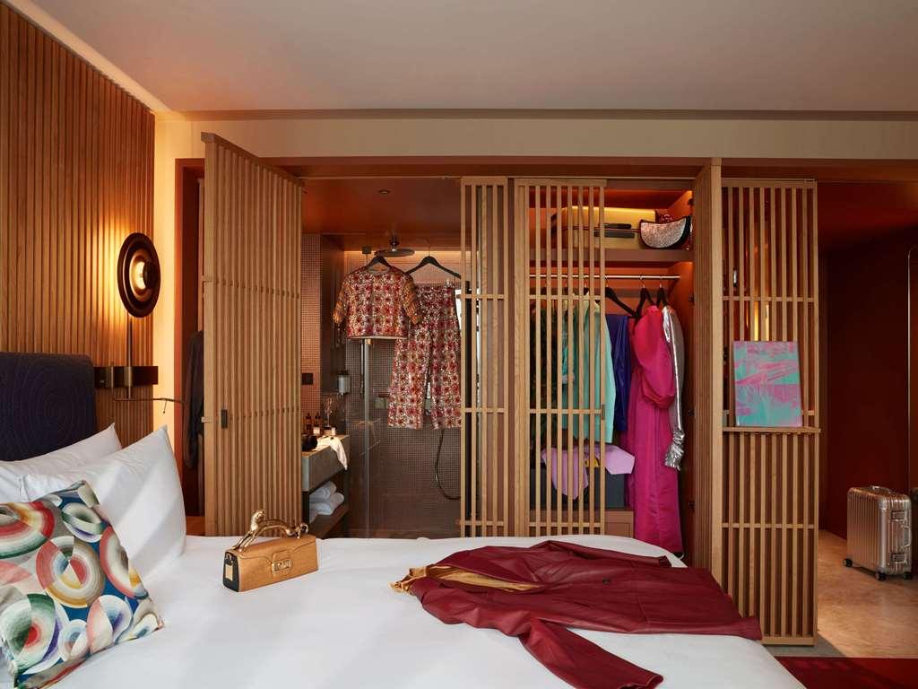 Hotel So/