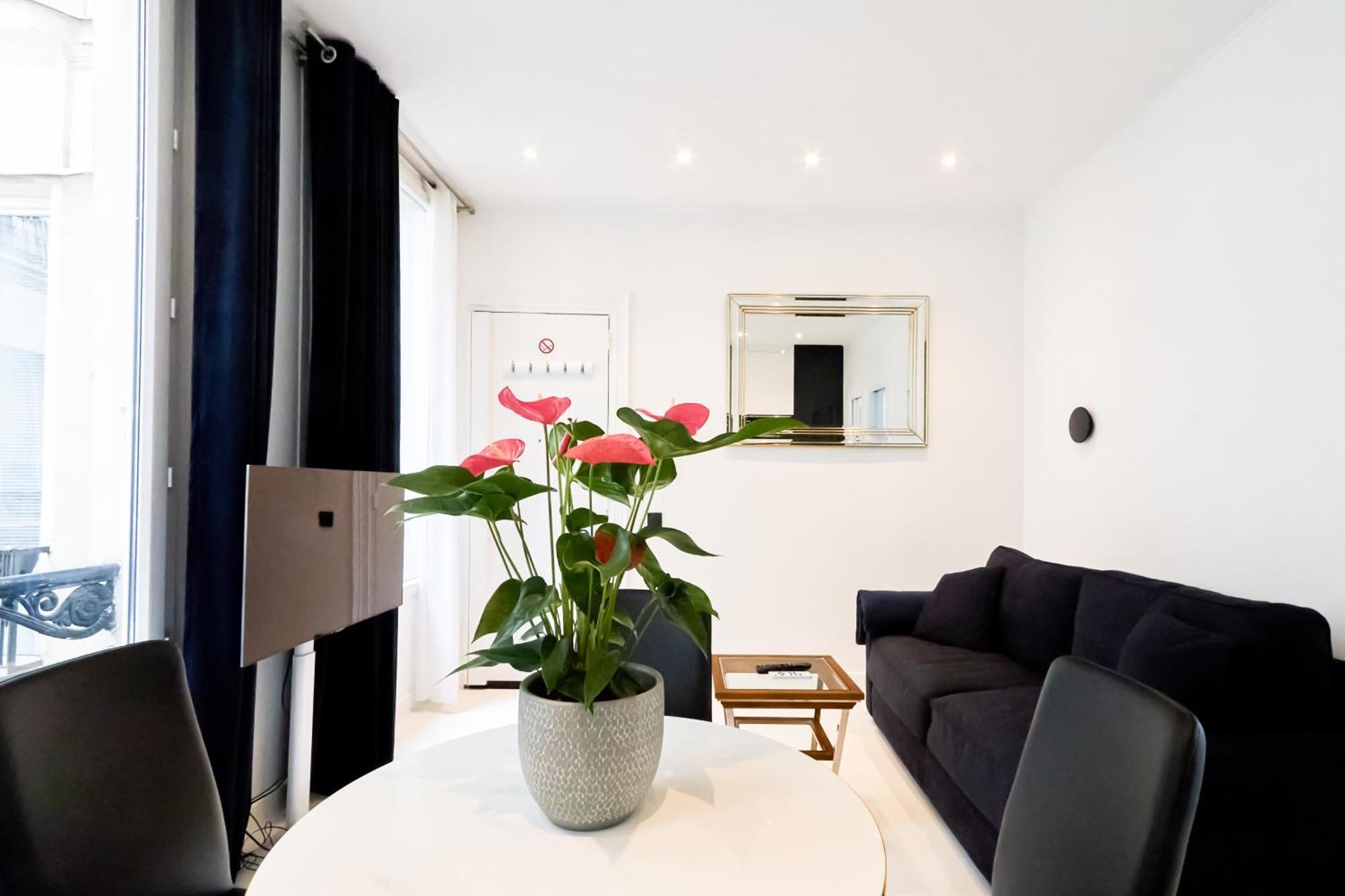 Apartment Luxury Apartment Les Champs-Elysees Paris