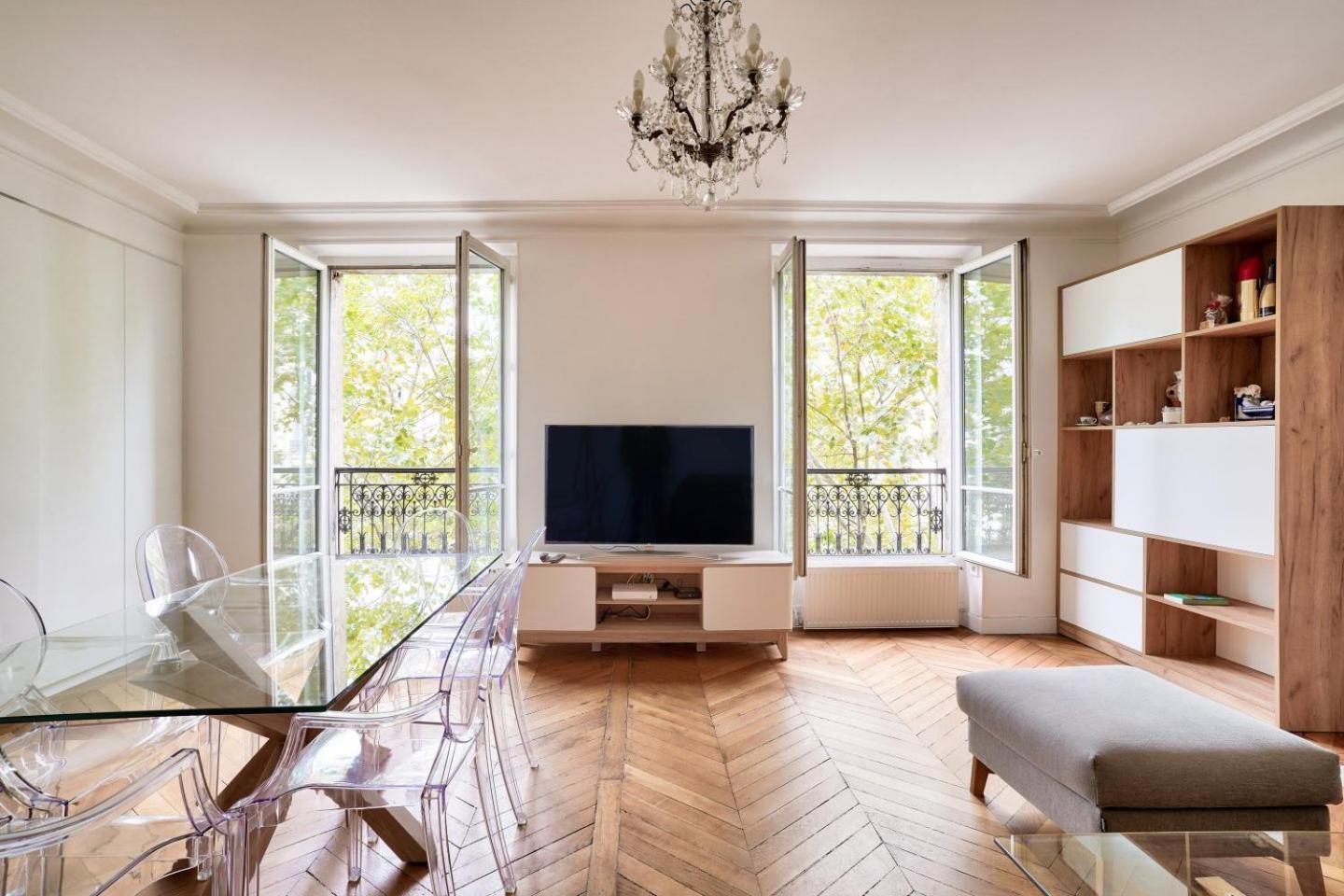 Sublime In The 17th District Paris