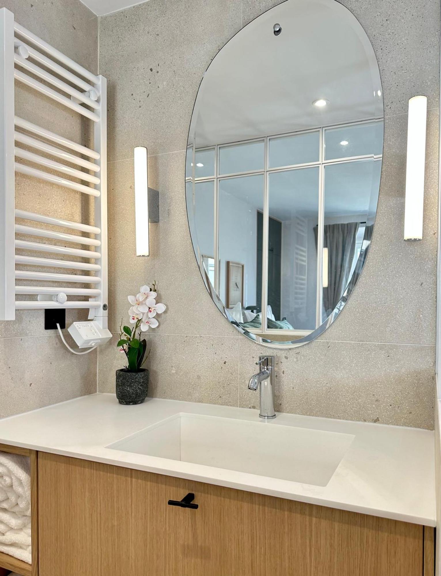 Spacious Luxembourg Garden Family Flat Apartment