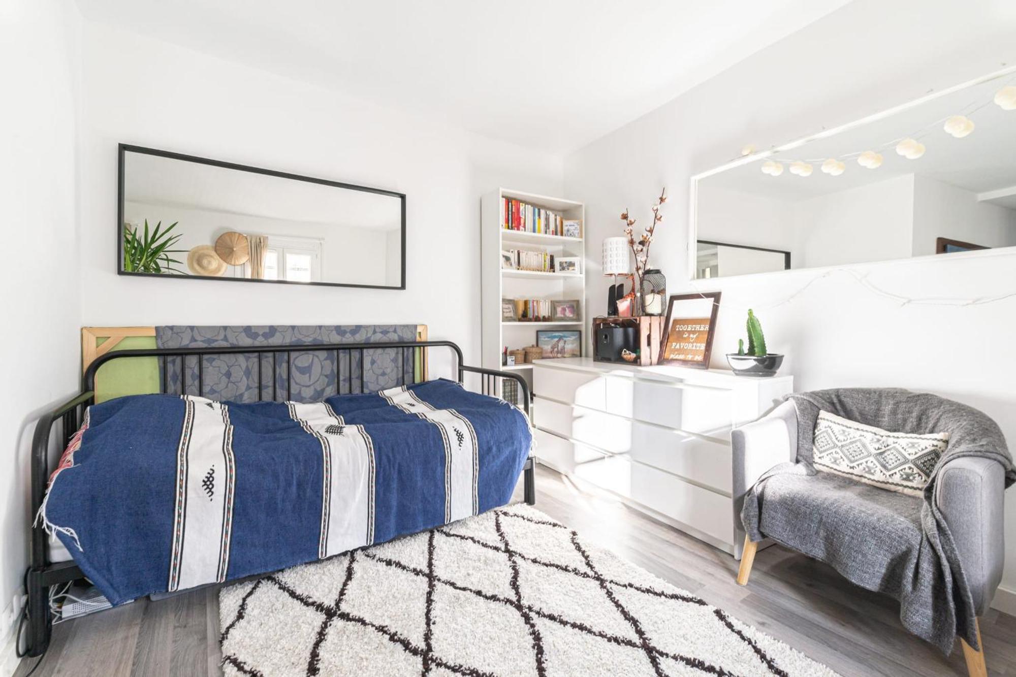 Beautiful And Bright Studio Near Belleville Appartement Paris