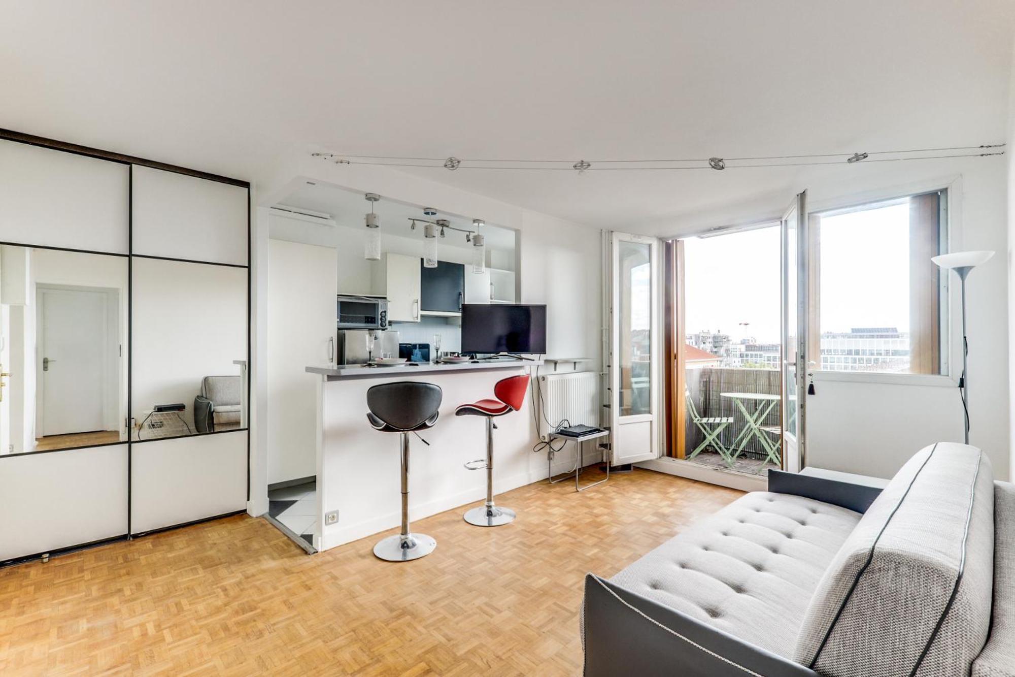 Appartement Avec Balcon Vue Degagee *