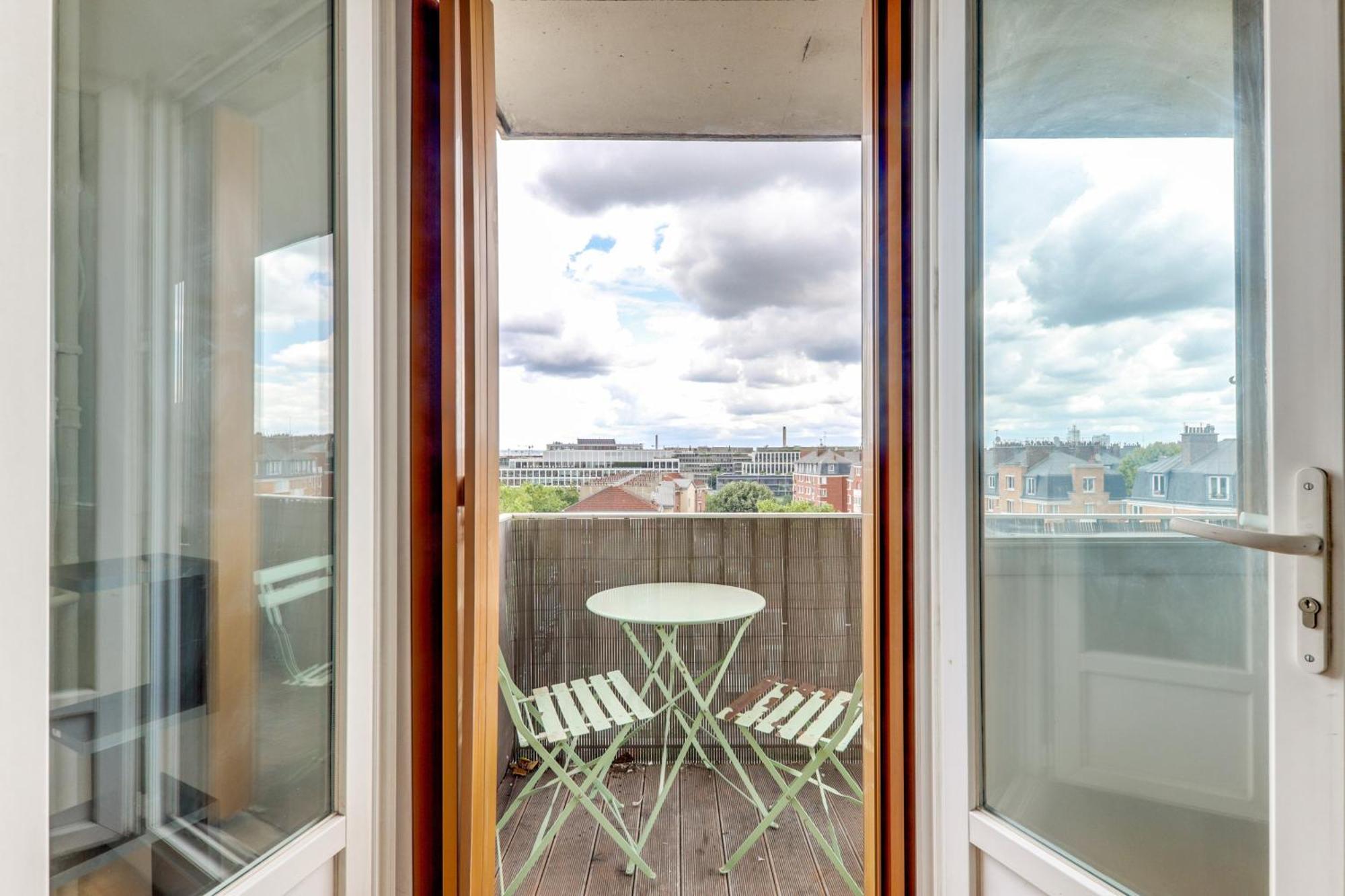 Appartement Avec Balcon Vue Degagee Paris