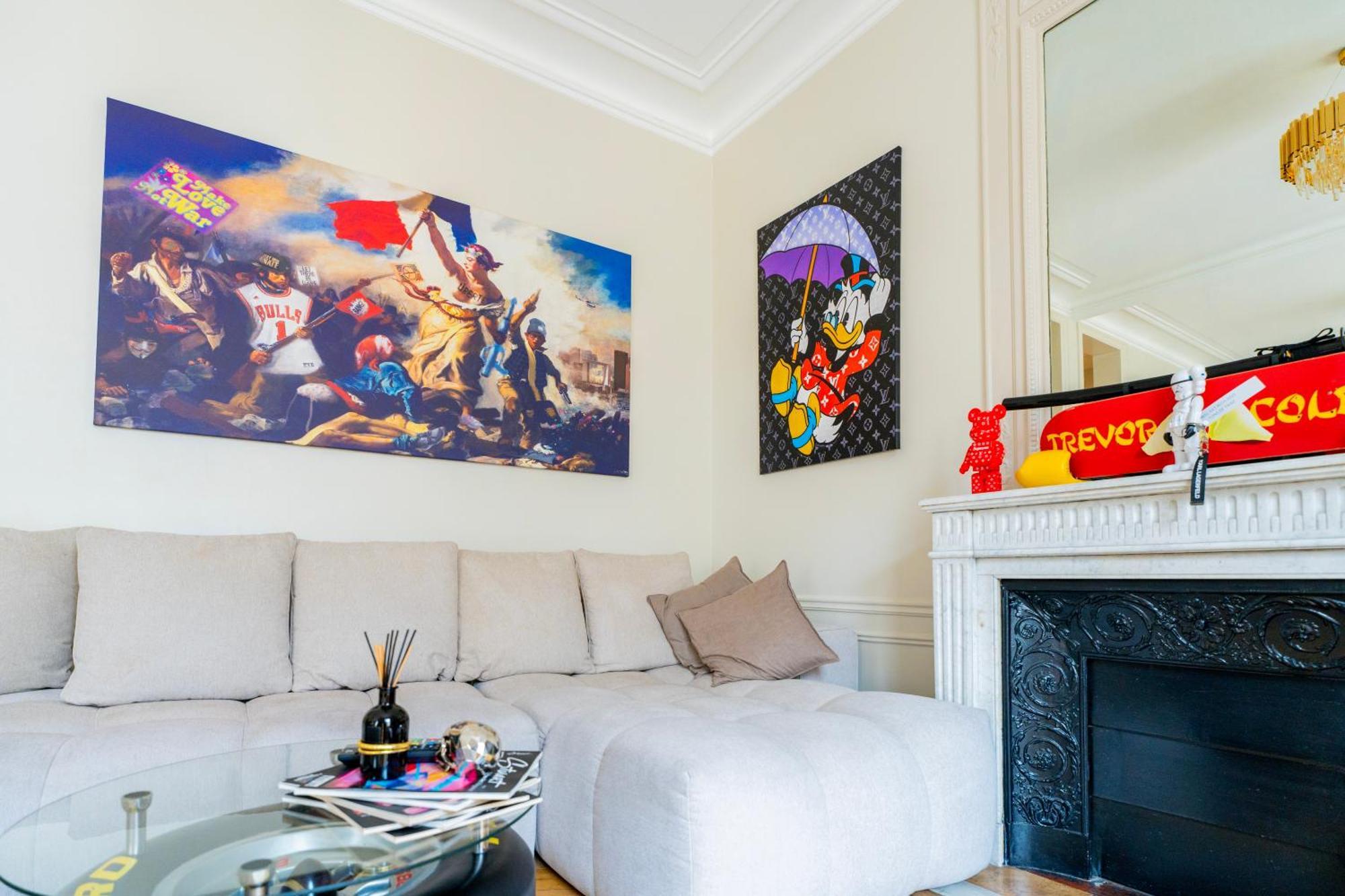 Luxe Arc De Triomphe Apartment *