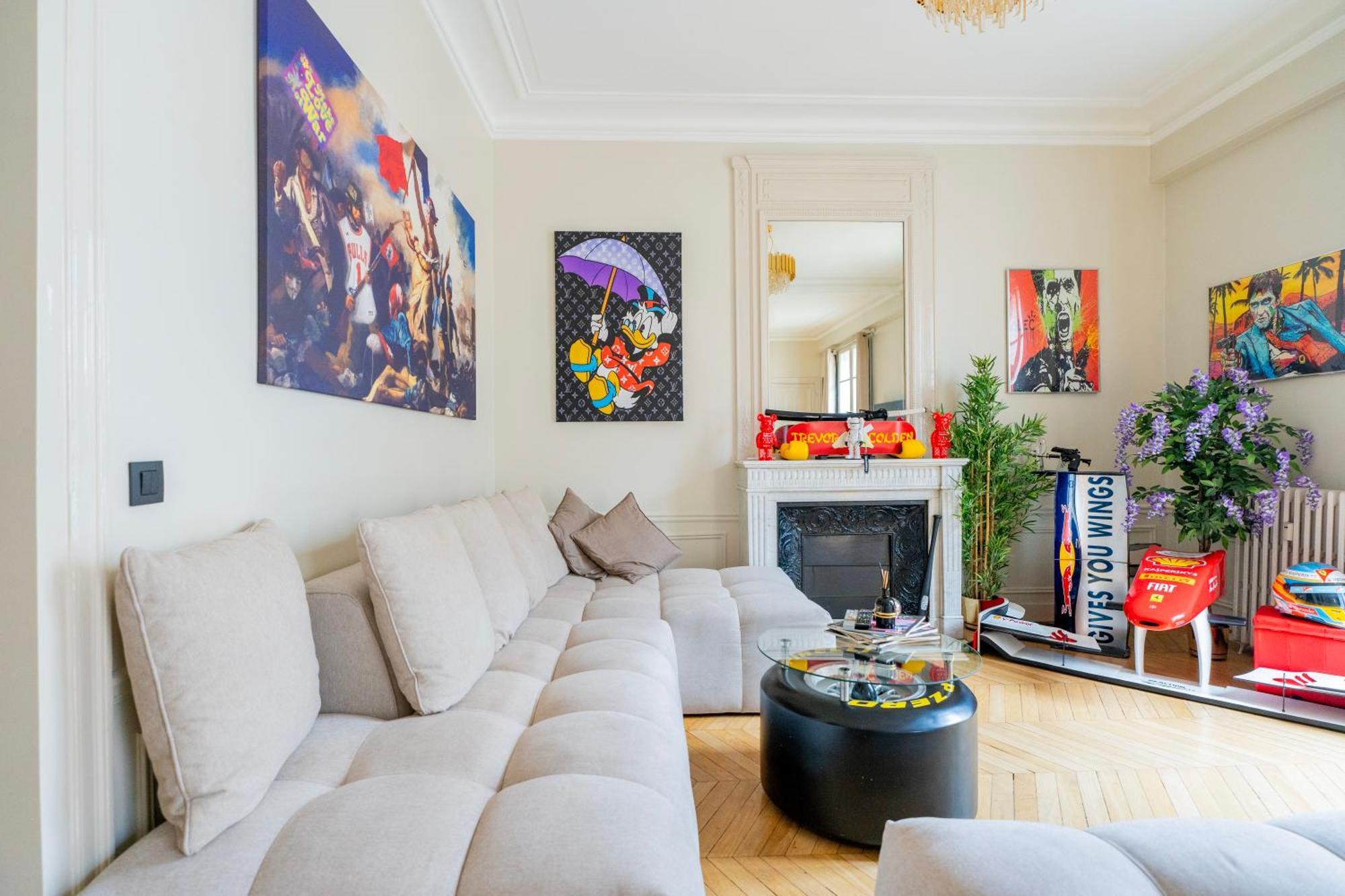 Luxe Arc De Triomphe Apartment