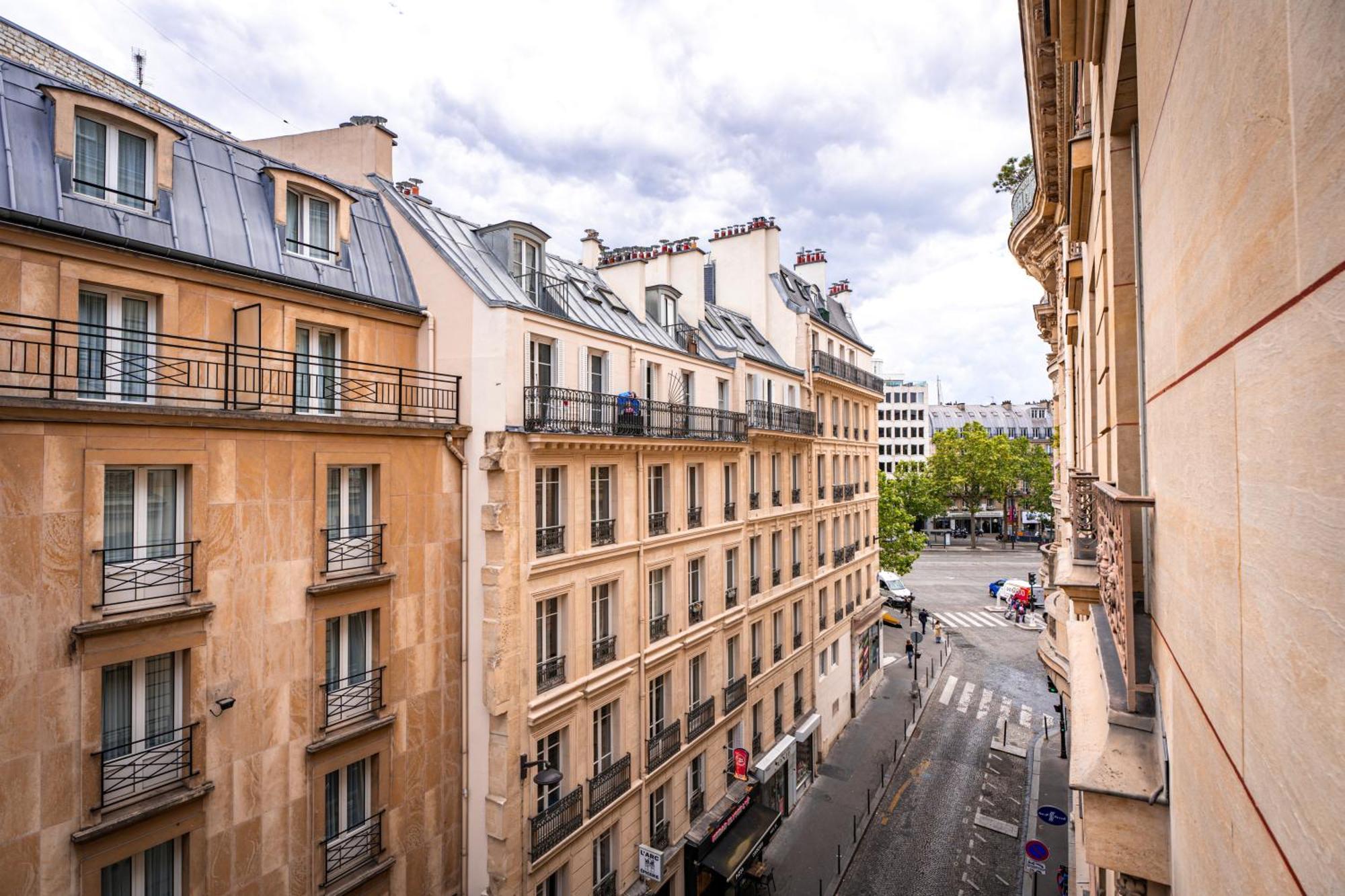 Luxe Arc De Triomphe Paris