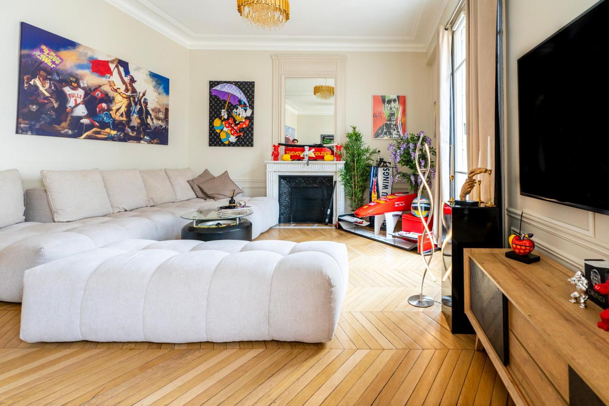 Luxe Arc De Triomphe Apartment