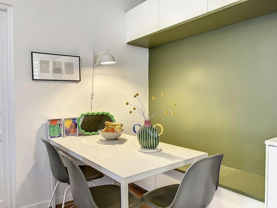 Art Bougee Montmartre Apartment
