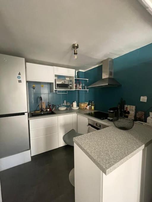 Charming 40 M2, 10th Apartment *