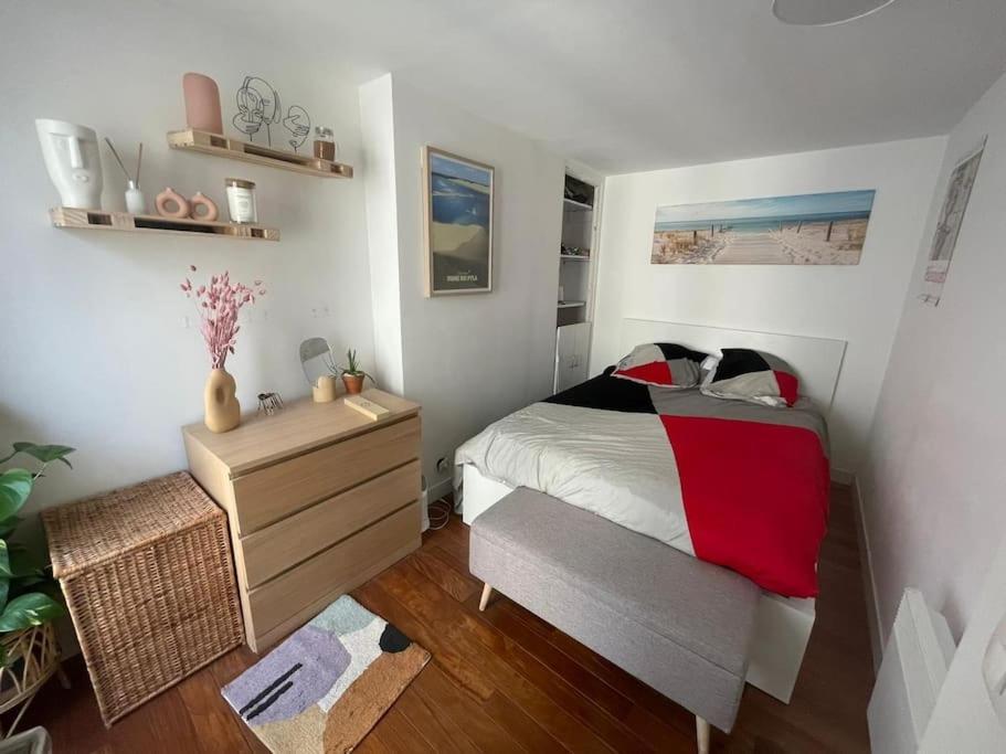 Apartment Charming 40 M2, 10th Paris