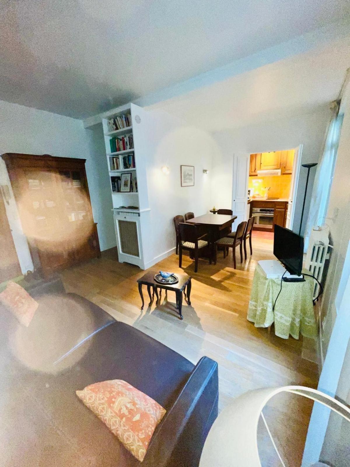 Raviere Apartment Paris