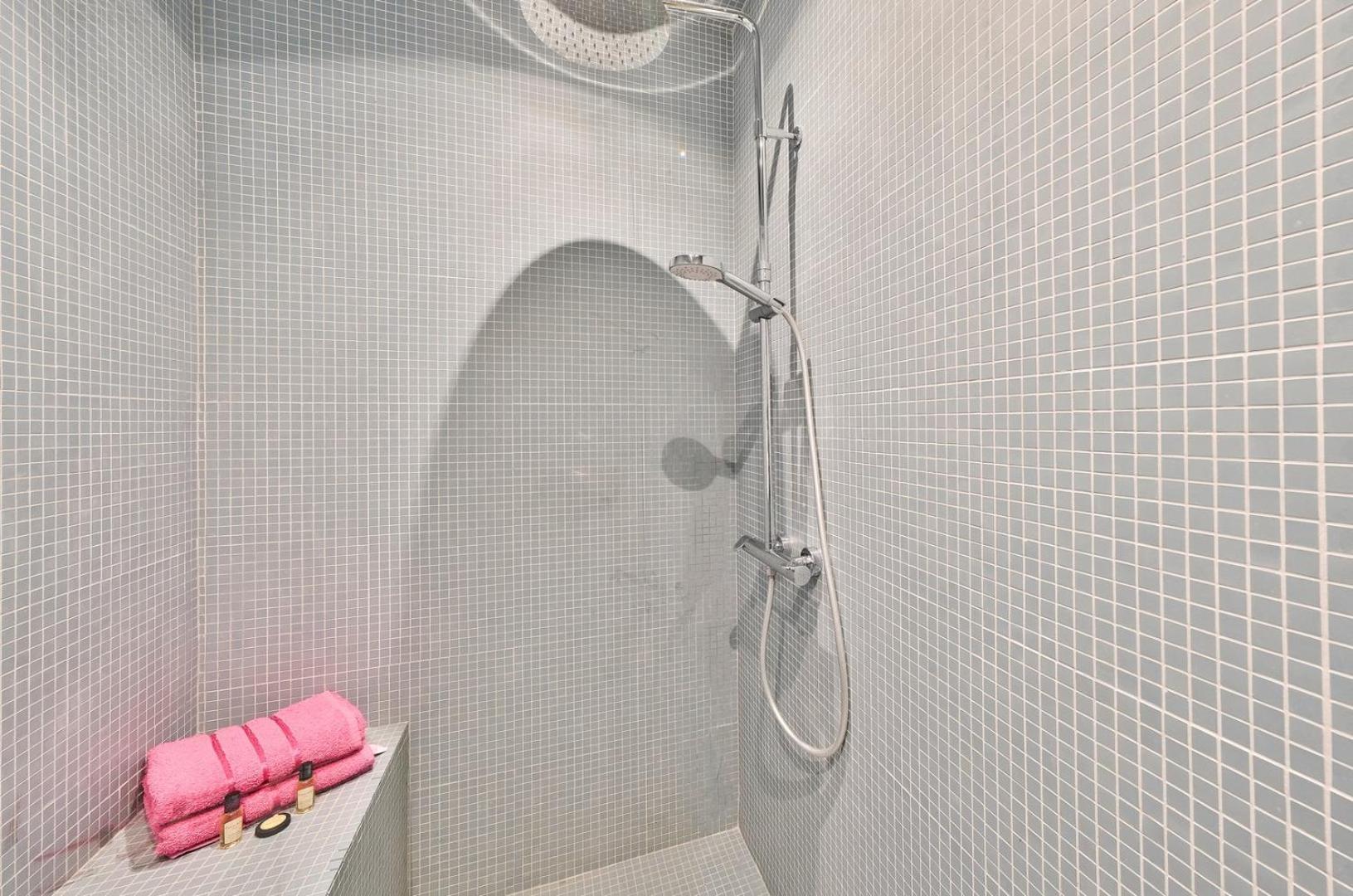 Guestready - Atypic Studio Near Montmartre Apartment