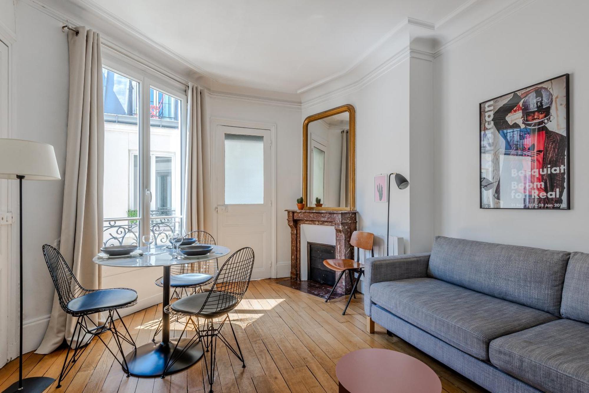 Entre Montmartre Et Canal Saint Martin-gare Du Nord Apartment